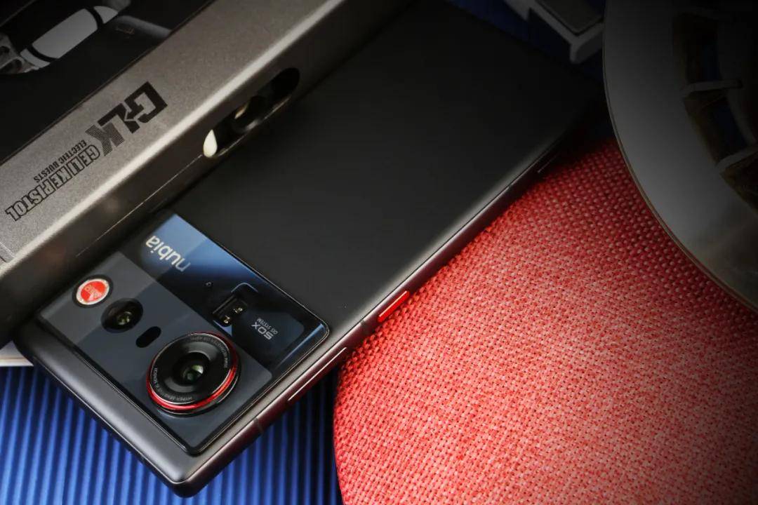 ”！努比亚 Z80 Ultra深度体验CQ9电子平台一台不妥协的“街拍游戏机(图8)